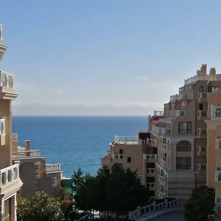 Sea Pearl Golden Sands